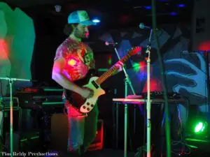 Pearl and the Oysters - No Fun