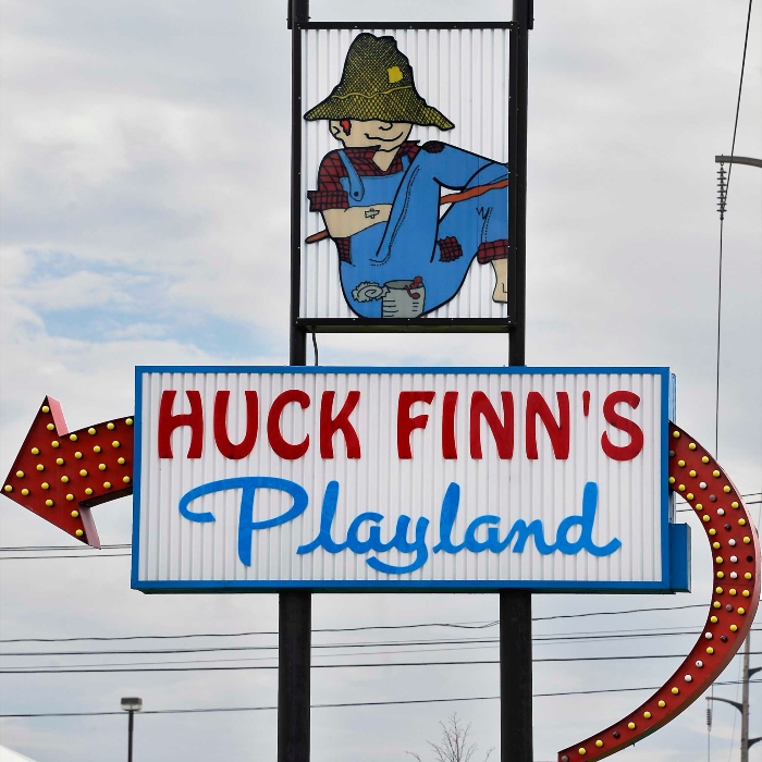 Huck Finn’s Playland