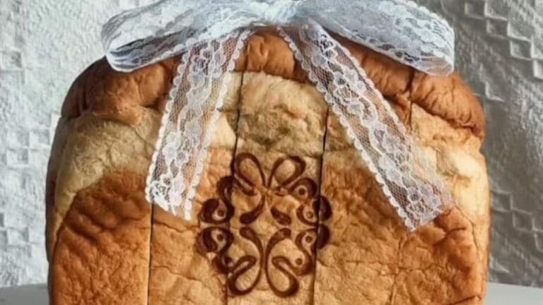Wedding Bread – The Weird Side of the Internet