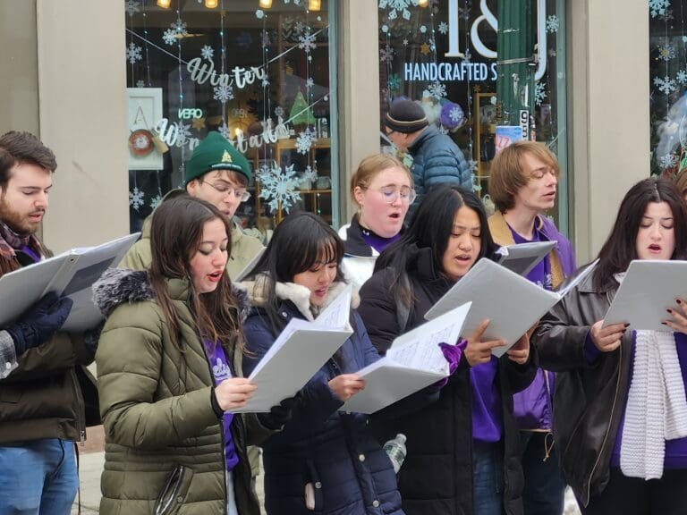 Strolling through the Victorian Stroll, Troy – 12/7