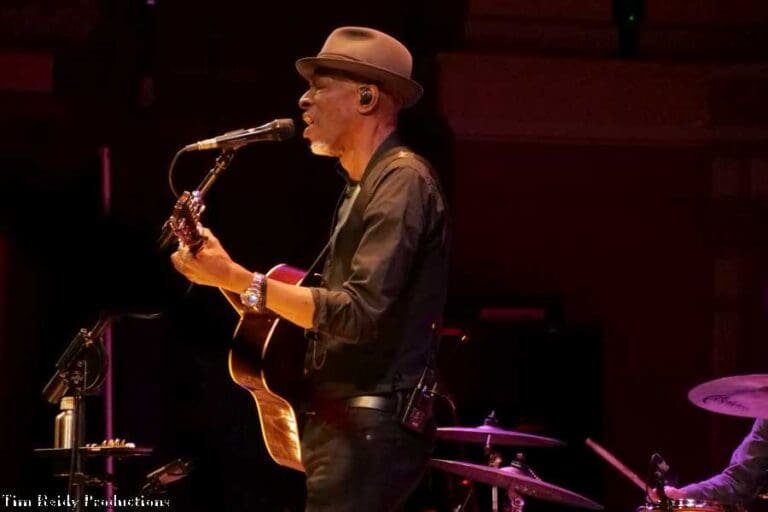 You Don’t Have to “Shave Yo Legs”: It’s Good to Be Home – Keb Mo’ Review